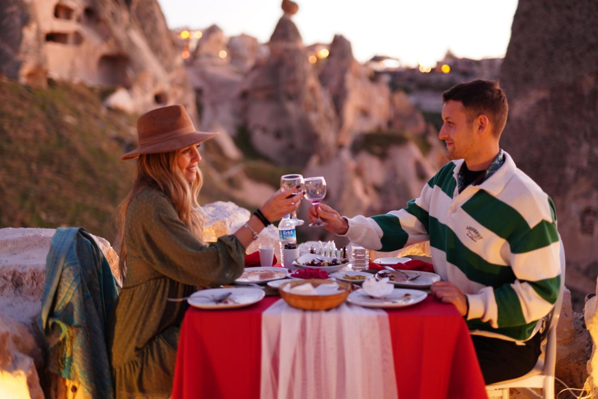 אוצ'יסר Anatelein Cave Hotel מראה חיצוני תמונה