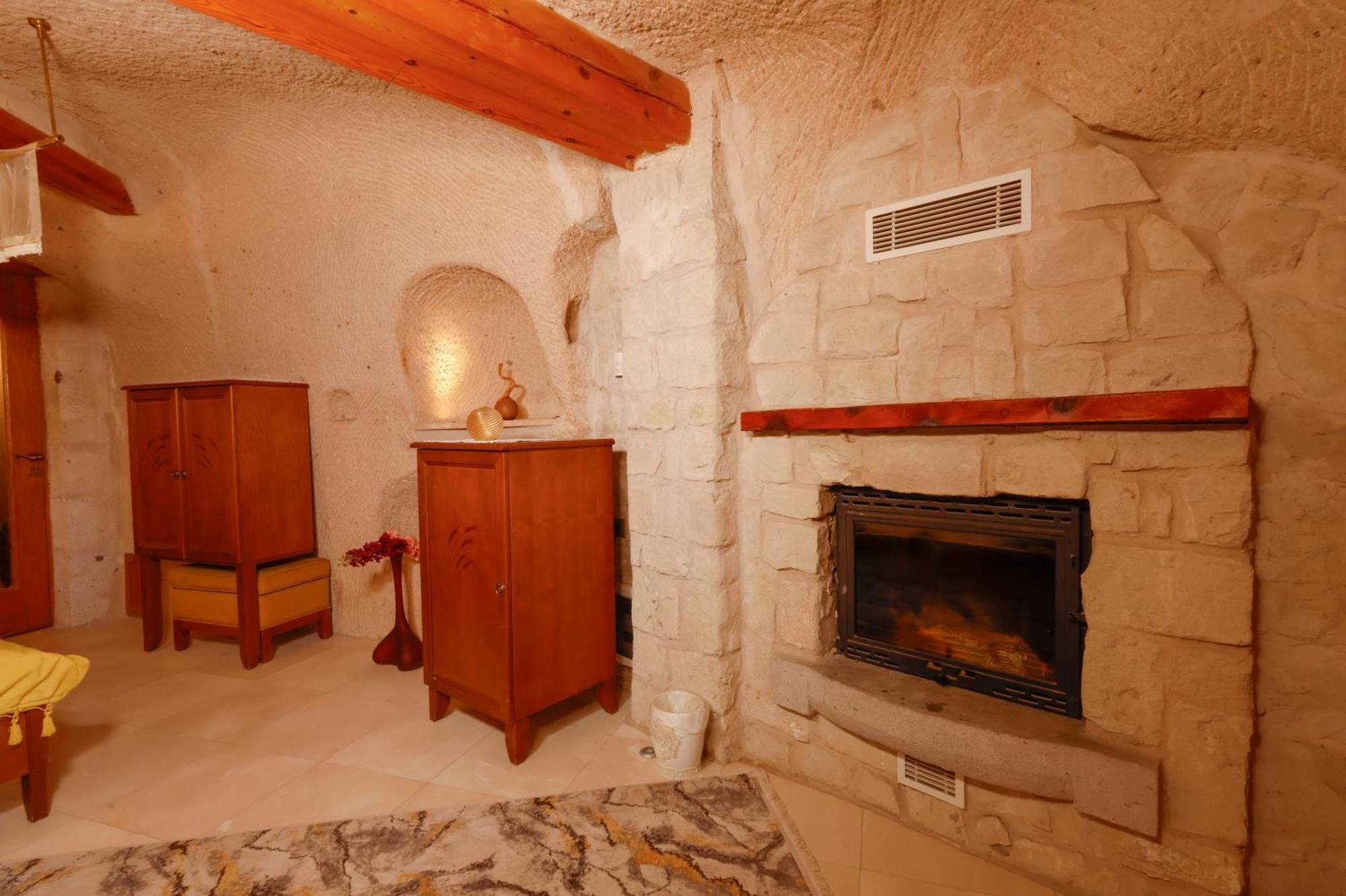 אוצ'יסר Anatelein Cave Hotel מראה חיצוני תמונה
