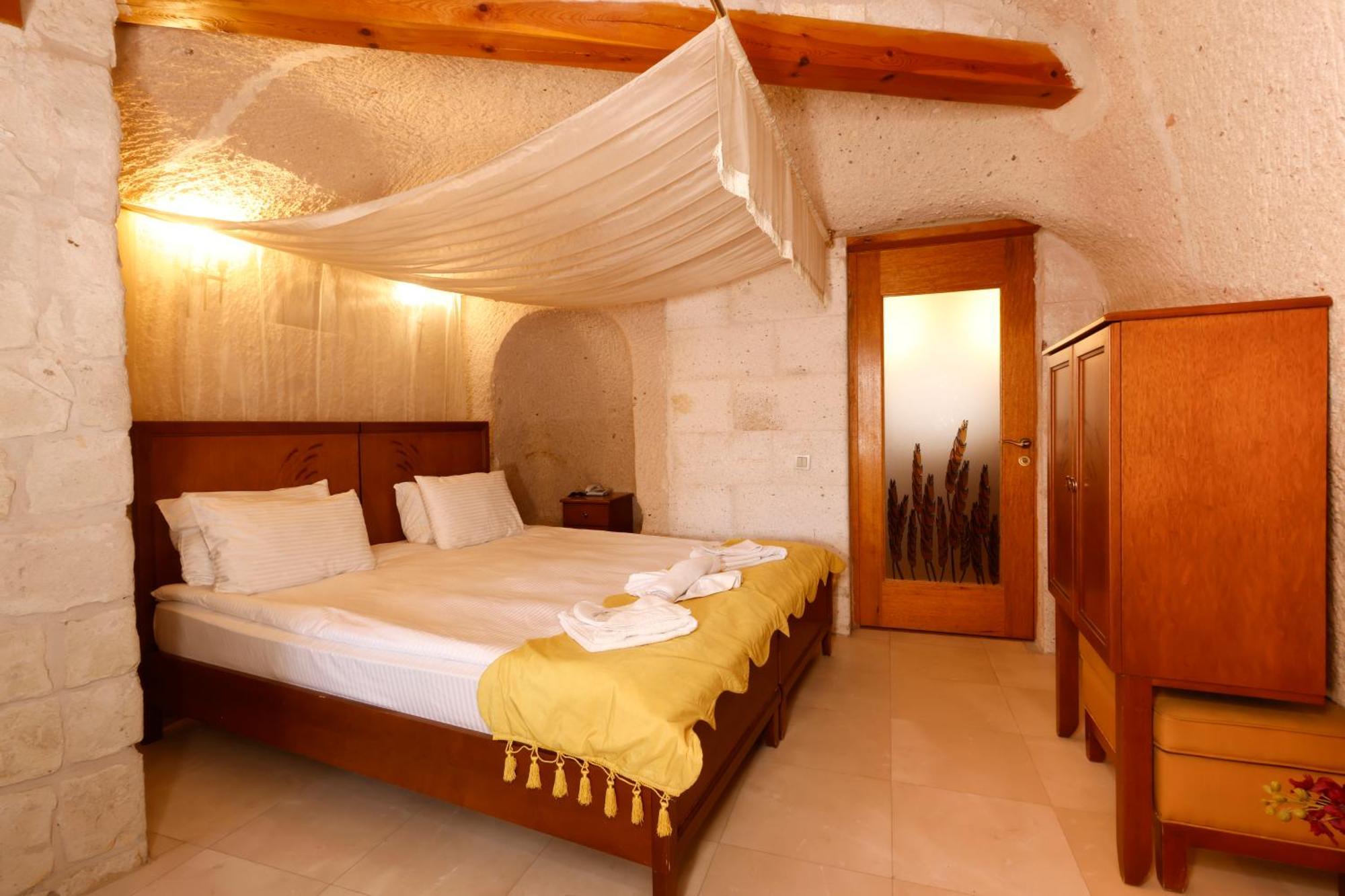 אוצ'יסר Anatelein Cave Hotel מראה חיצוני תמונה