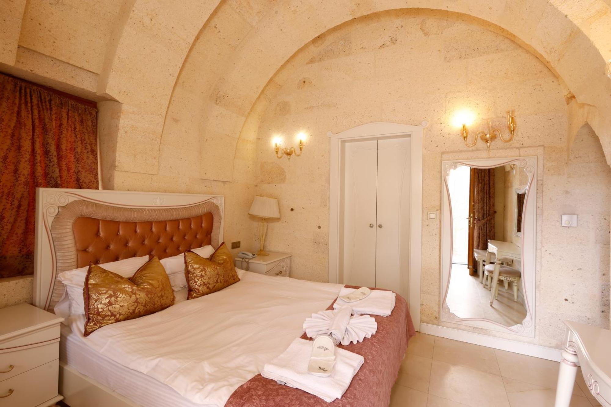 אוצ'יסר Anatelein Cave Hotel מראה חיצוני תמונה