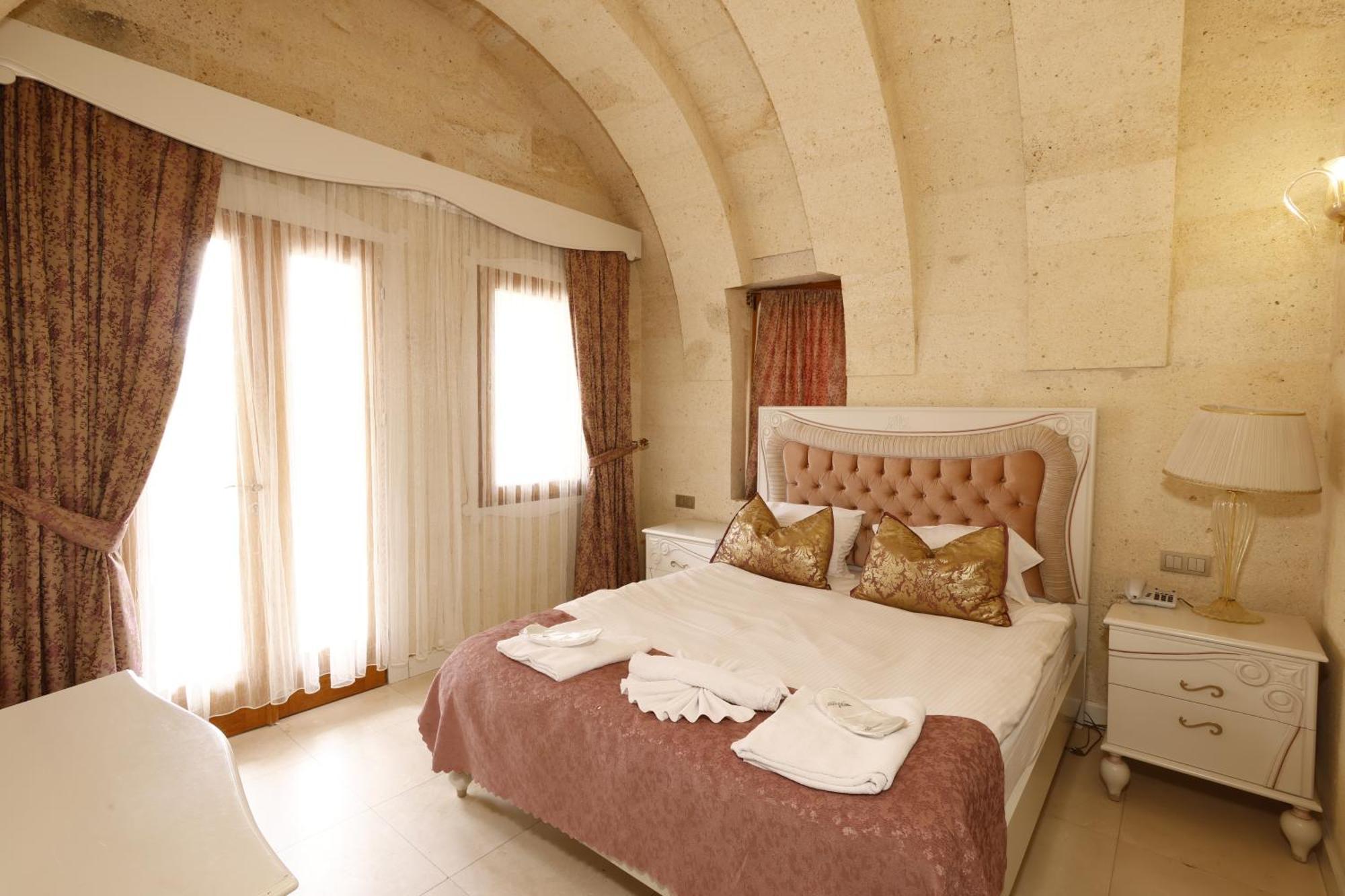 אוצ'יסר Anatelein Cave Hotel מראה חיצוני תמונה