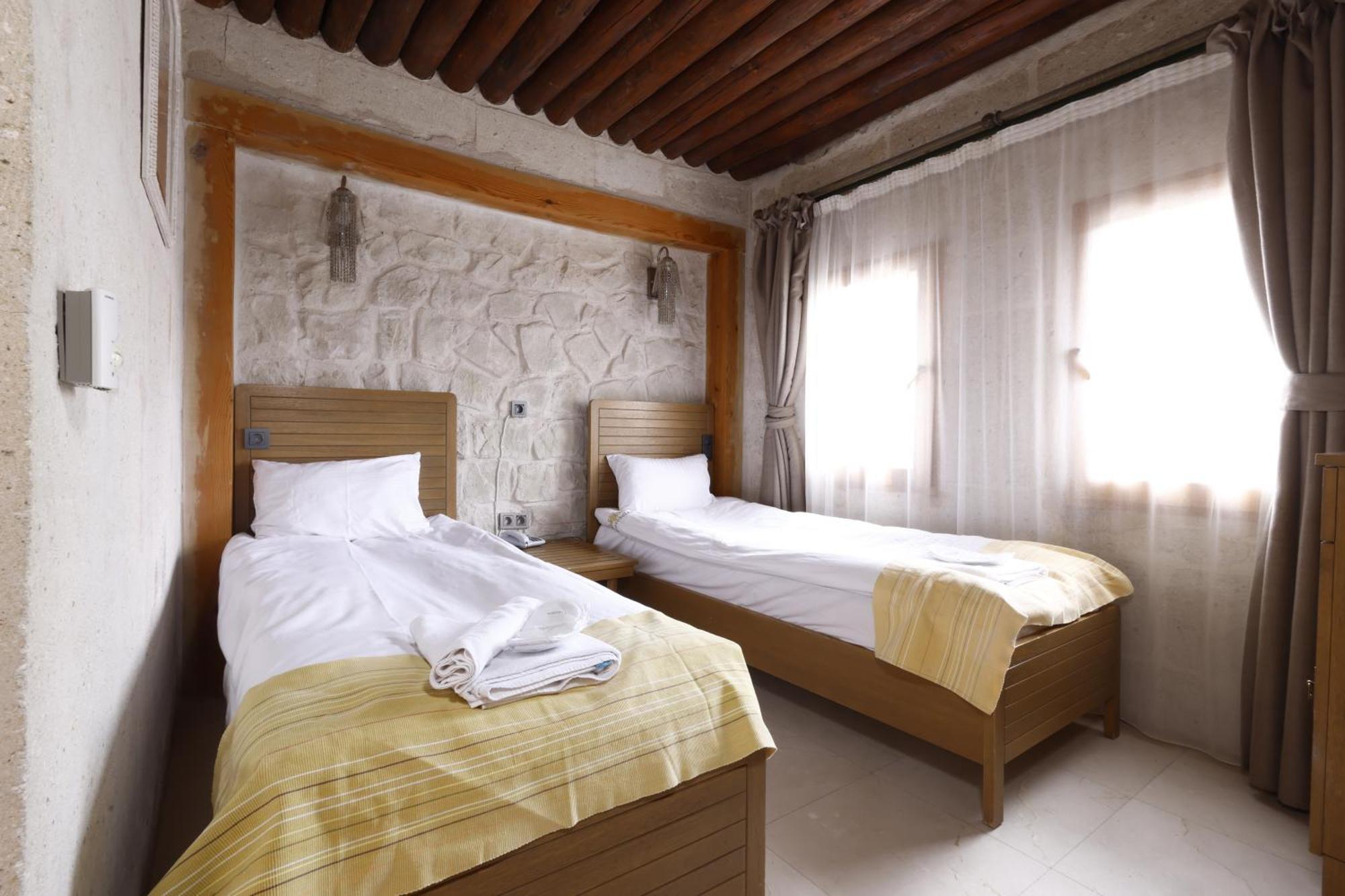 אוצ'יסר Anatelein Cave Hotel מראה חיצוני תמונה