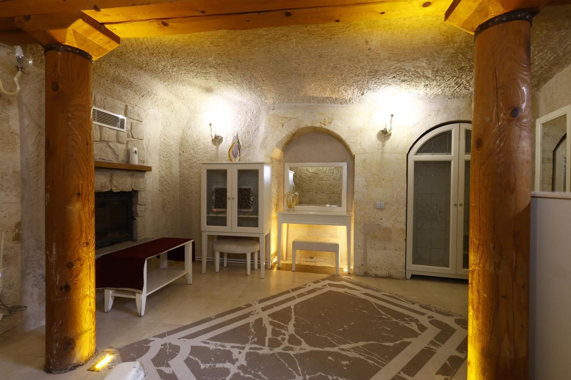 אוצ'יסר Anatelein Cave Hotel מראה חיצוני תמונה